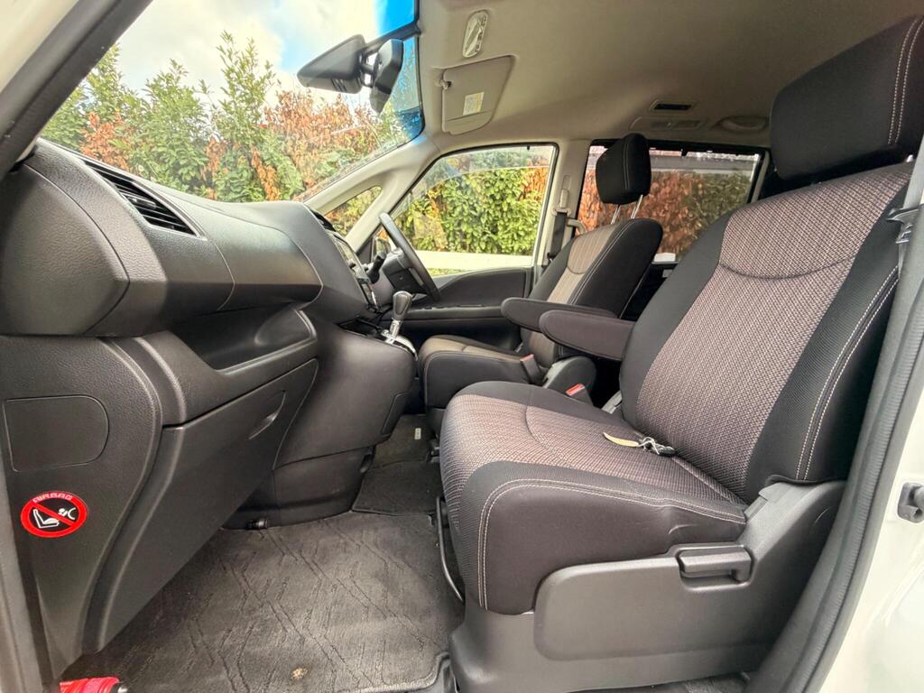 2014 Nissan Serena thumbnail 51