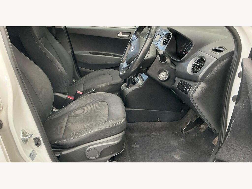 2017 Hyundai i10 thumbnail 13
