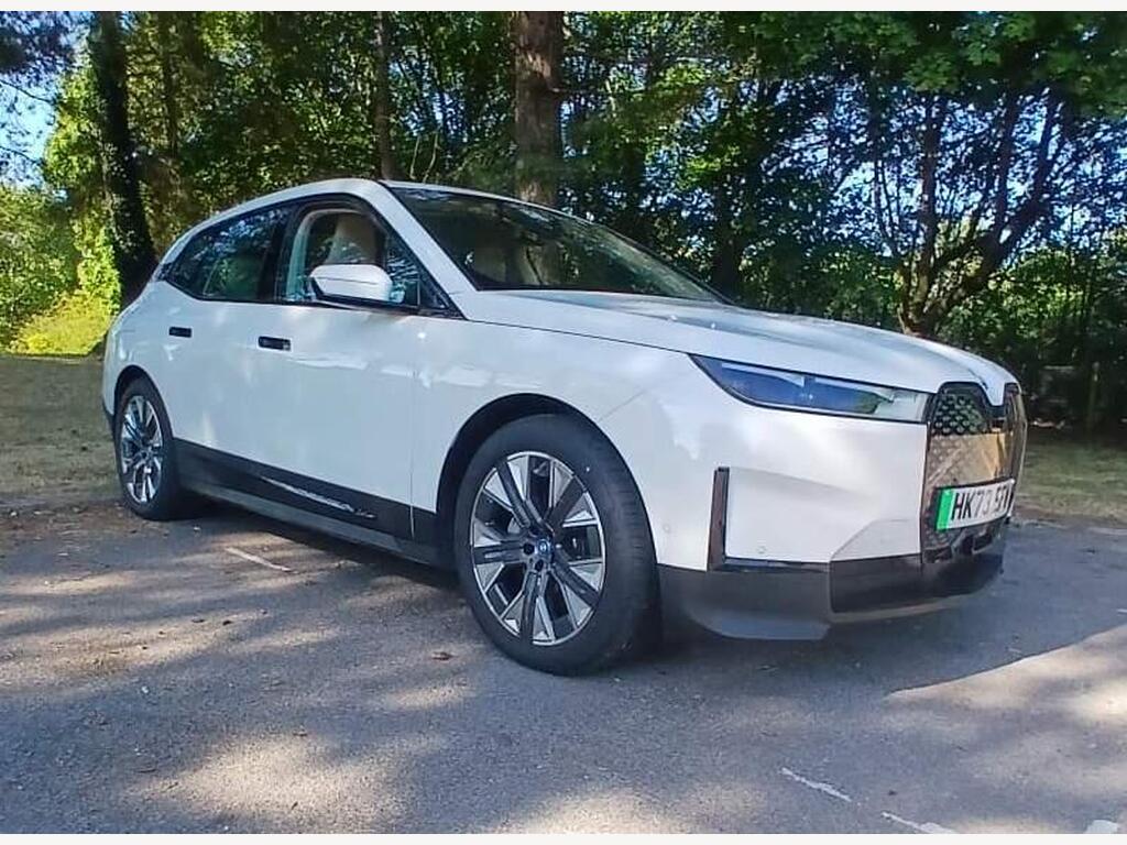 BMW iX