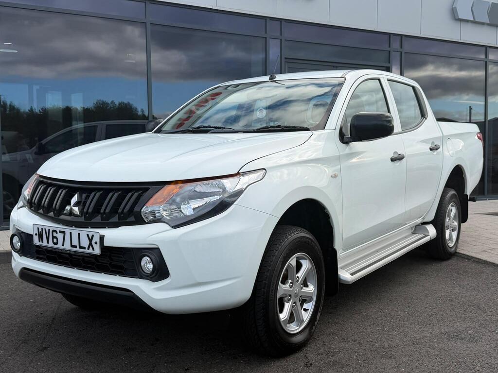 Mitsubishi L200 Pickup 2.4 DI-D DC 4Life 4WD Euro 6 (s/s) 4dr