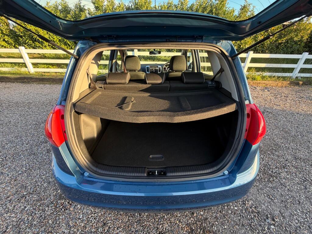 2012 Kia Venga thumbnail 23