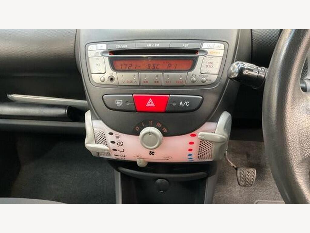 2012 Toyota AYGO thumbnail 10