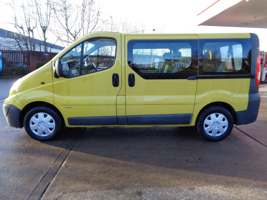 Vauxhall Vivaro Minibus 2.0 2900 CDTi ecoFLEX 16v Combi FWD L1 H1 5dr