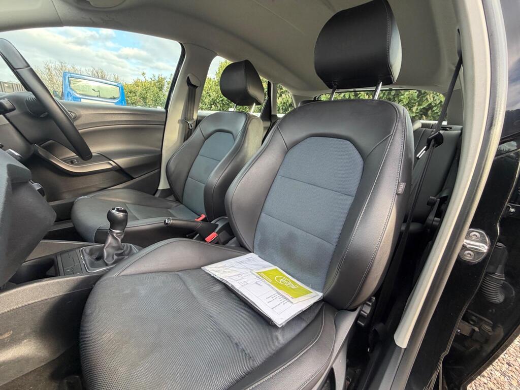 2016 SEAT Ibiza thumbnail 33