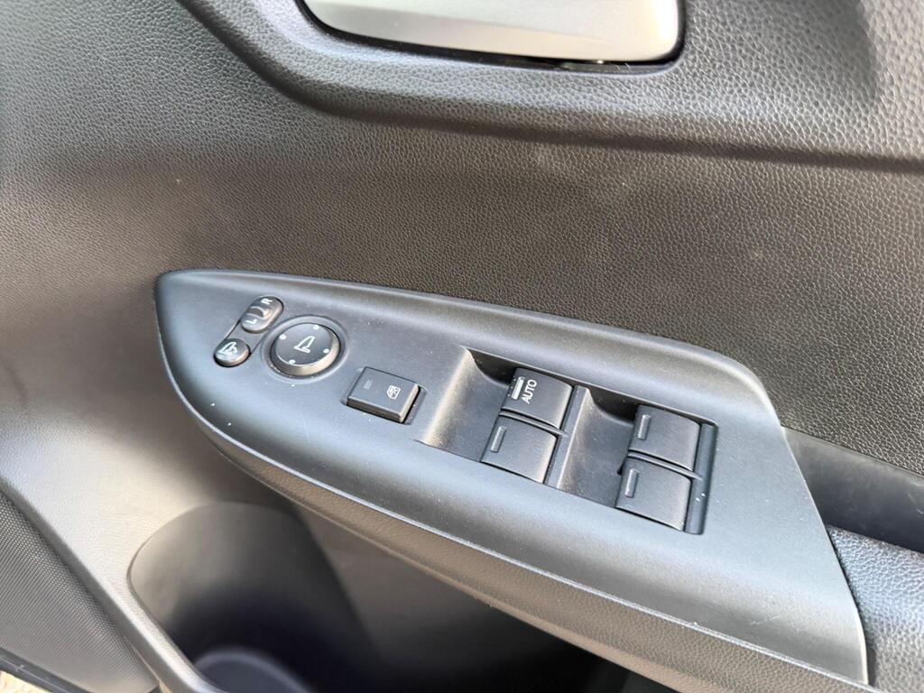 2013 Honda Jazz thumbnail 21