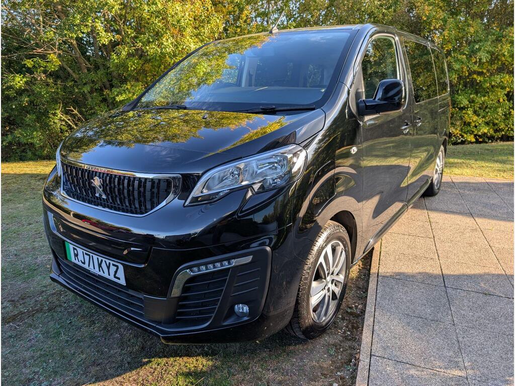 Peugeot e-Traveller