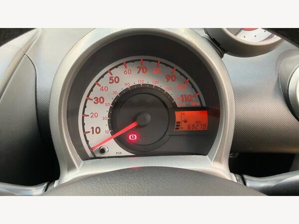 2012 Toyota AYGO thumbnail 12