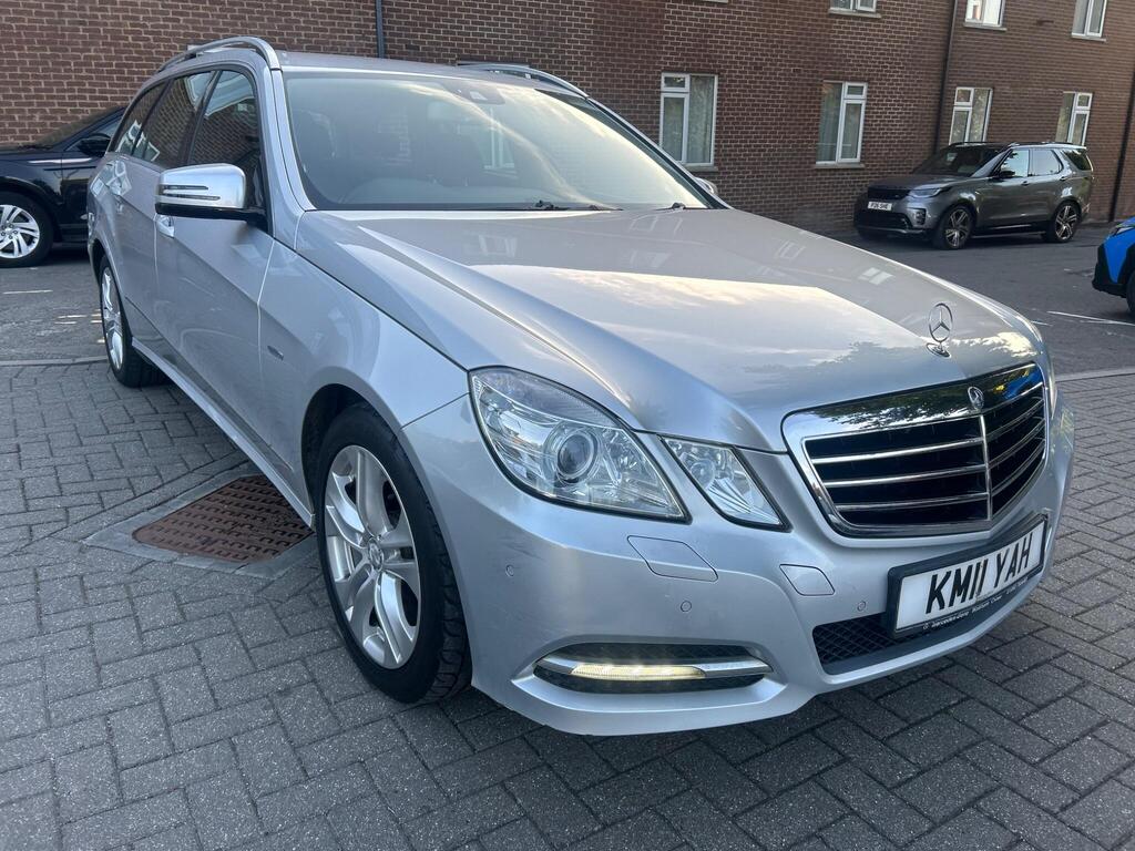 Mercedes-Benz E Class Estate 1.8 E200 CGI BlueEfficiency Avantgarde Tiptronic Euro 5 5dr