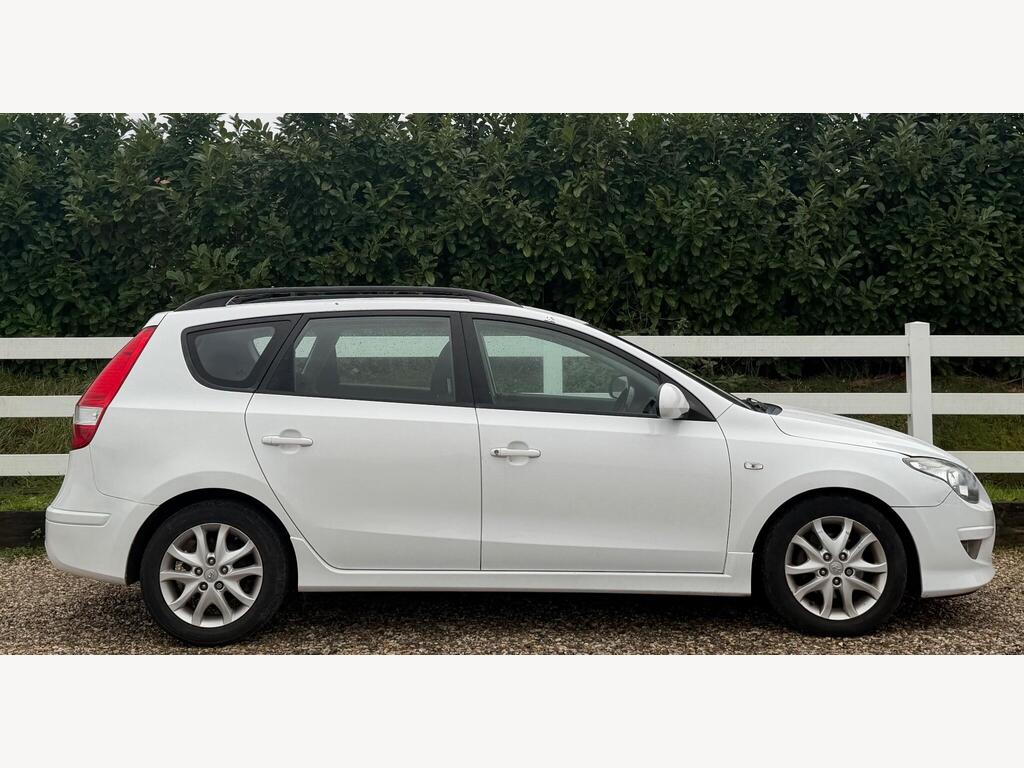 2011 Hyundai i30 thumbnail 12