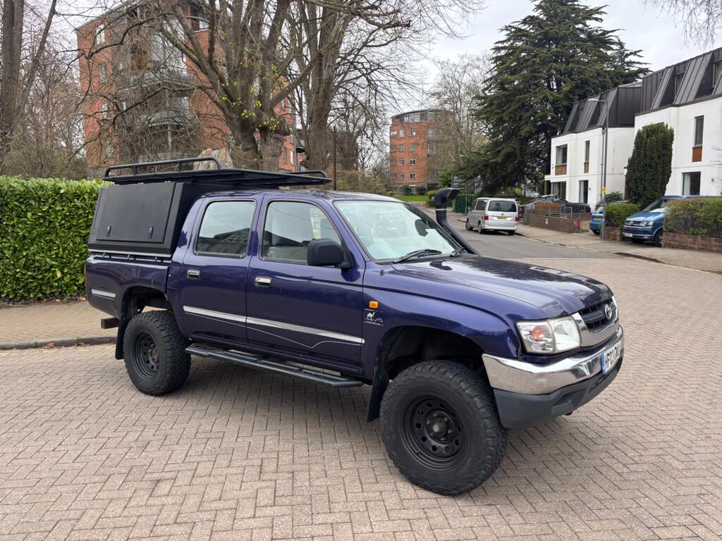 Toyota Hilux Pickup 2.5 270 EX