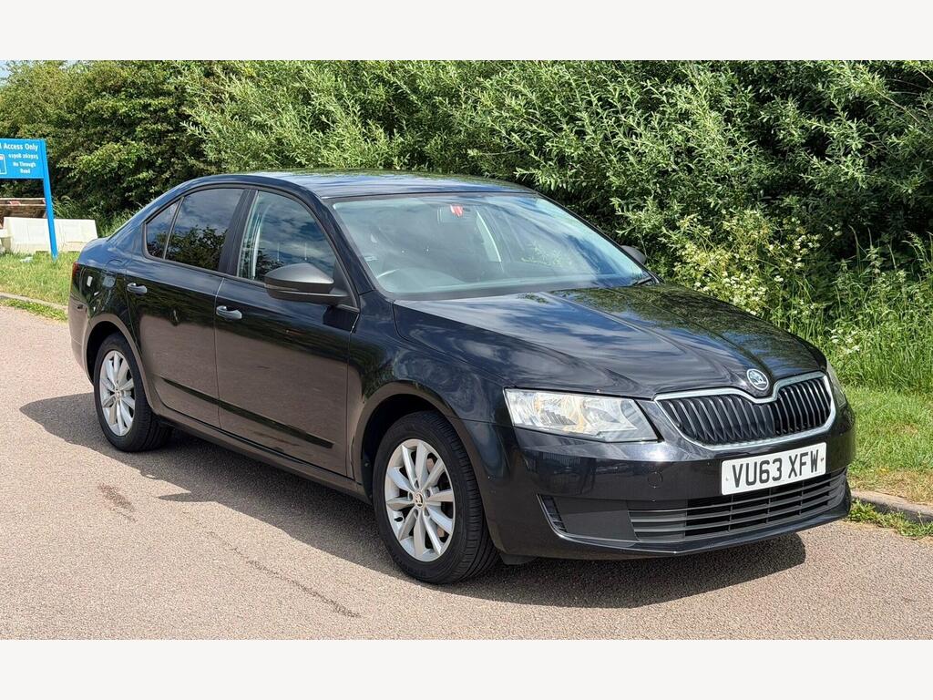 Skoda Octavia Hatchback 1.6 TDI S DSG Euro 5 (s/s) 5dr