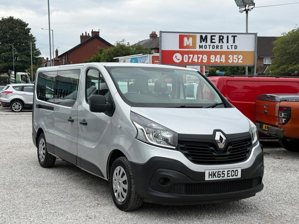Renault Trafic Minibus 1.6 dCi ENERGY 29 Business LWB Euro 6 (s/s) 5dr (9 Seat)