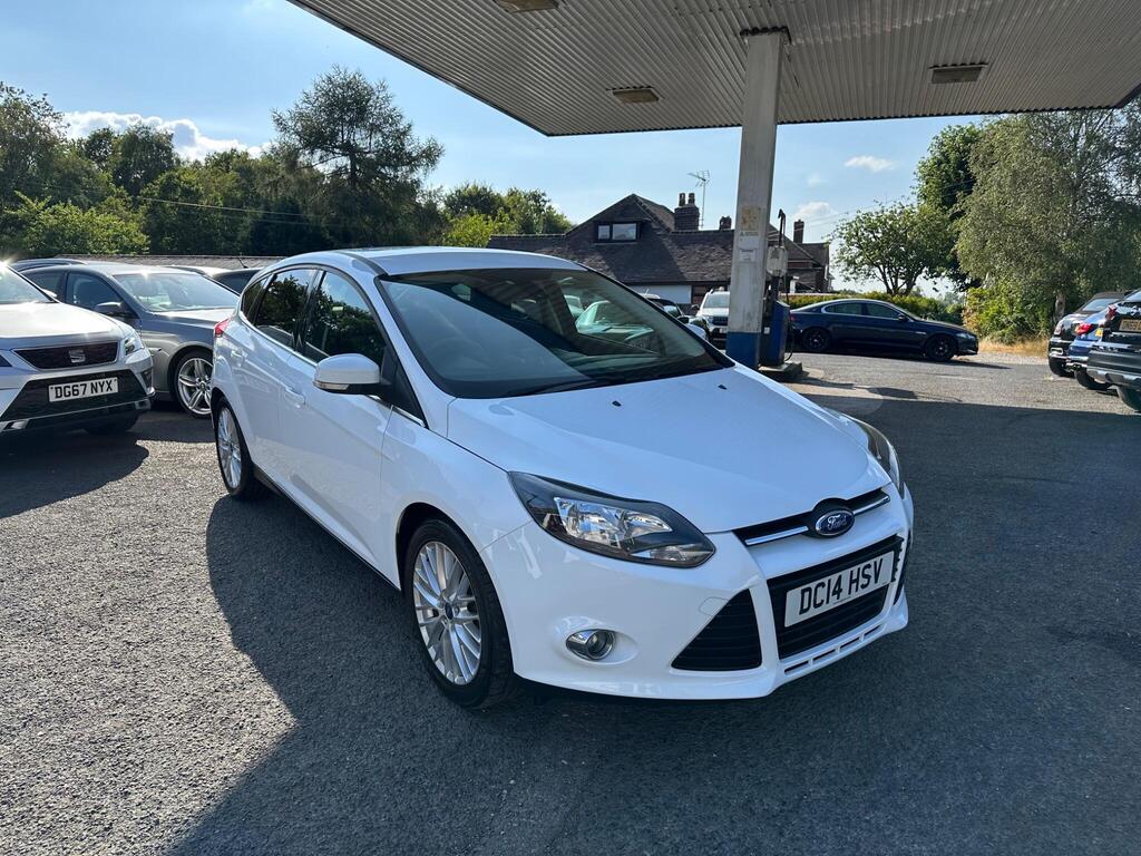 Ford Focus Hatchback 1.0T EcoBoost Zetec Euro 5 (s/s) 5dr