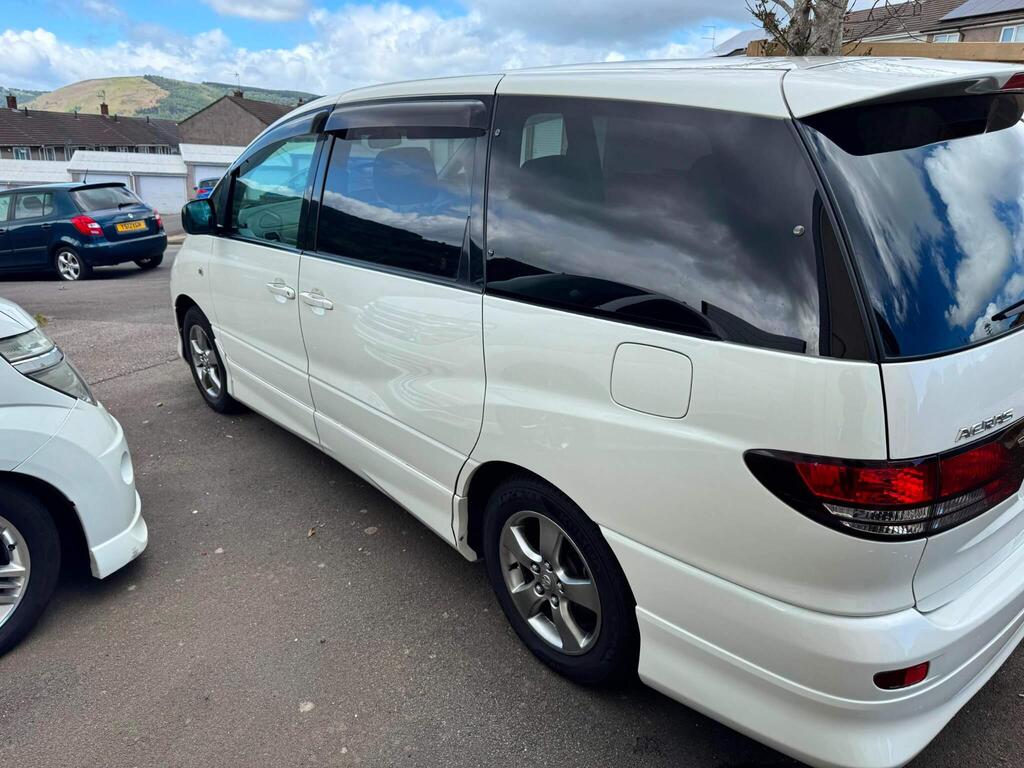 Toyota Estima Aeras G