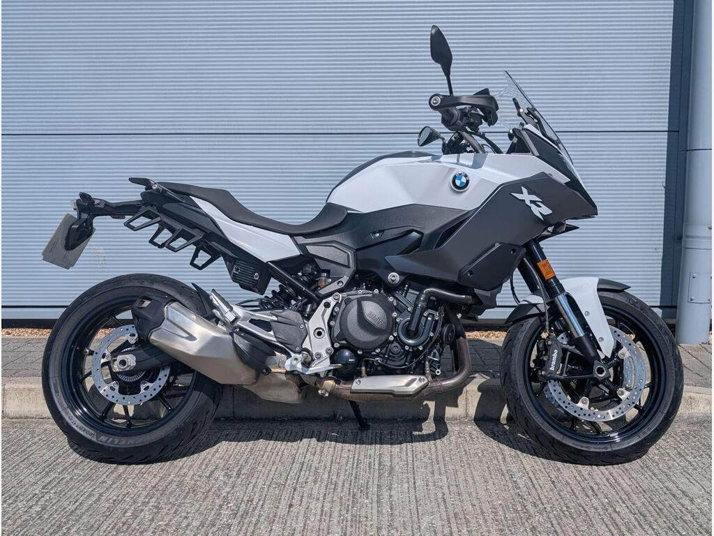 BMW F 900 XR