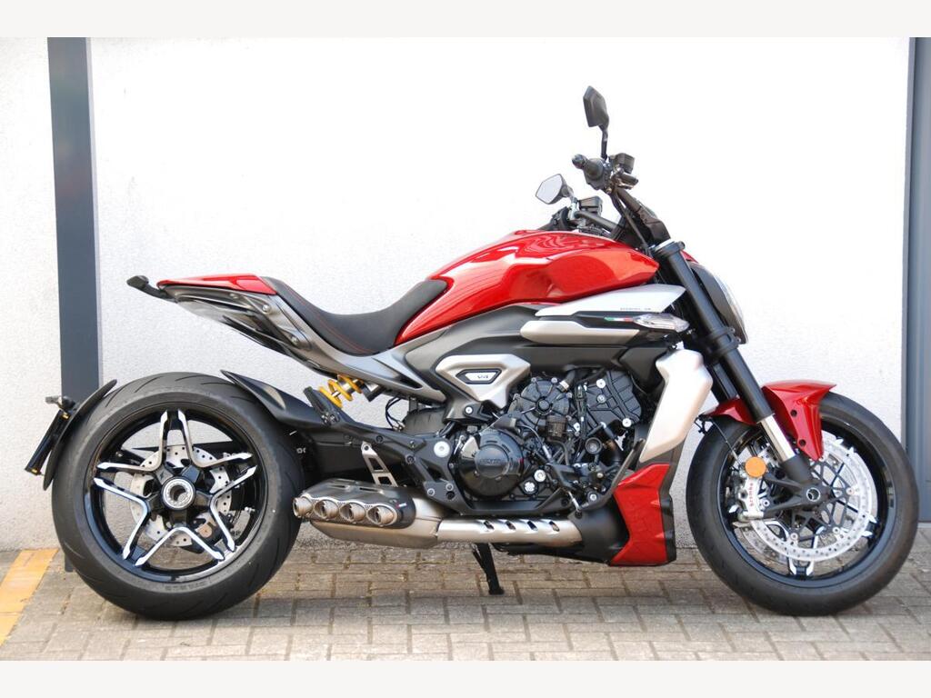Ducati XDiavel V4