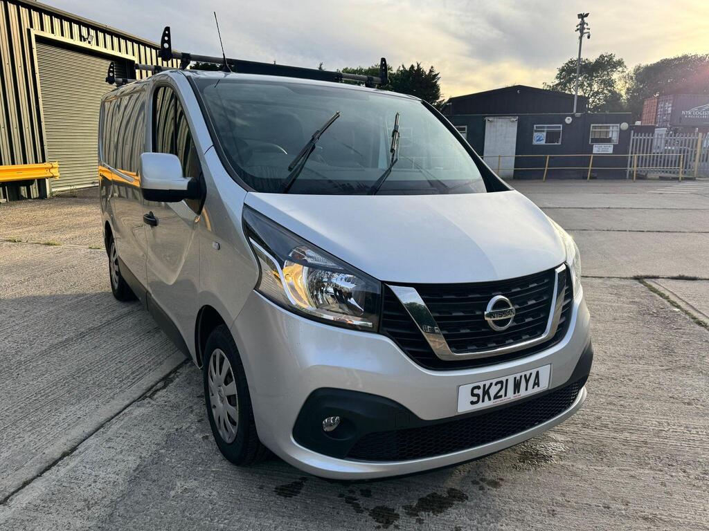 Nissan NV300