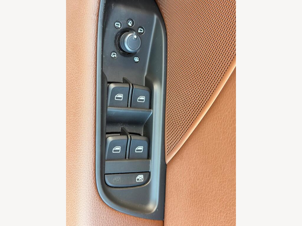 2016 Audi A3 thumbnail 36