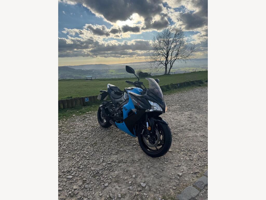 Suzuki GSX-S1000F