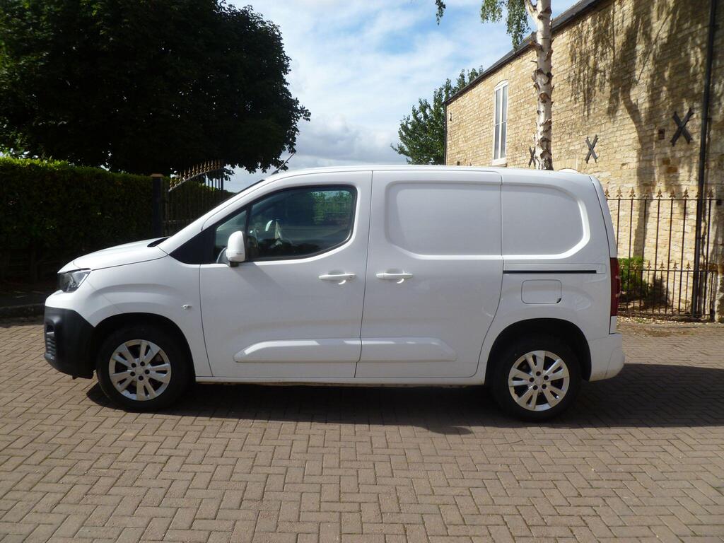 Peugeot Partner Panel Van 1.6 BlueHDi 1000 Asphalt Standard Panel Van SWB Euro 6 (s/s) 5dr