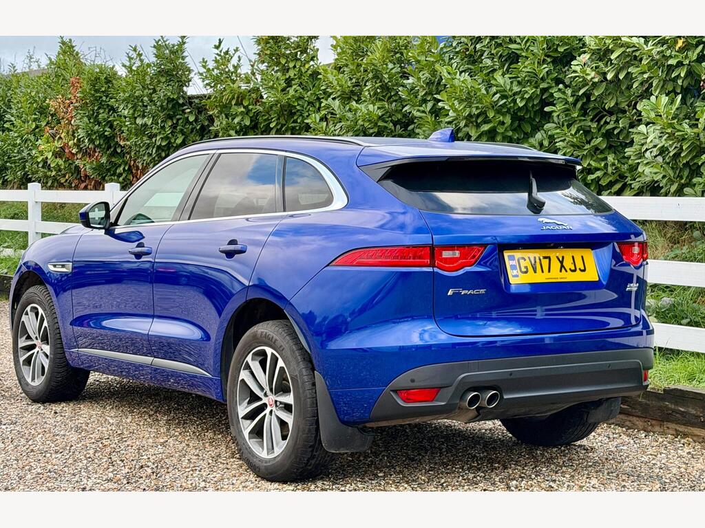 Jaguar F-PACE 2.0 D180 R-Sport Auto AWD Euro 6 (s/s) 5dr thumbnail 11