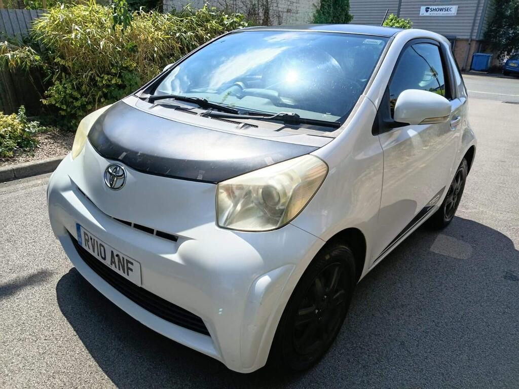 Toyota iQ