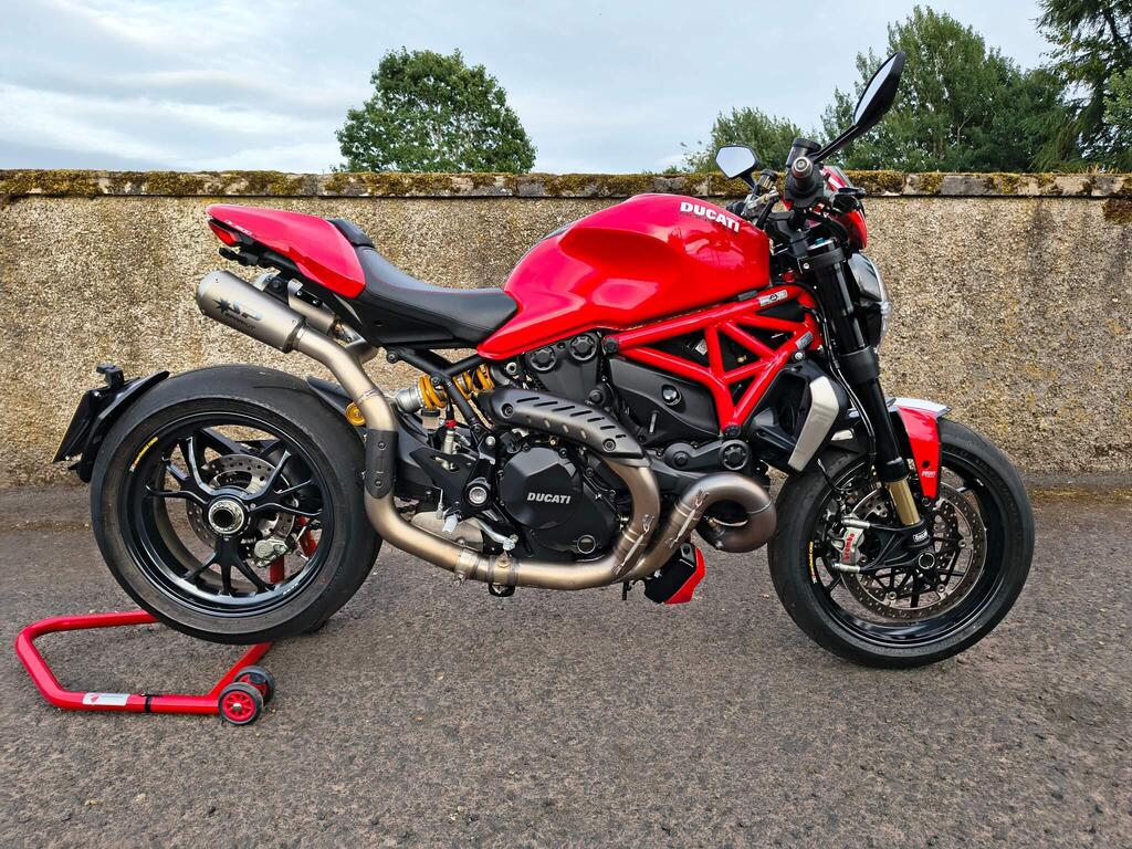 Ducati Monster 1200