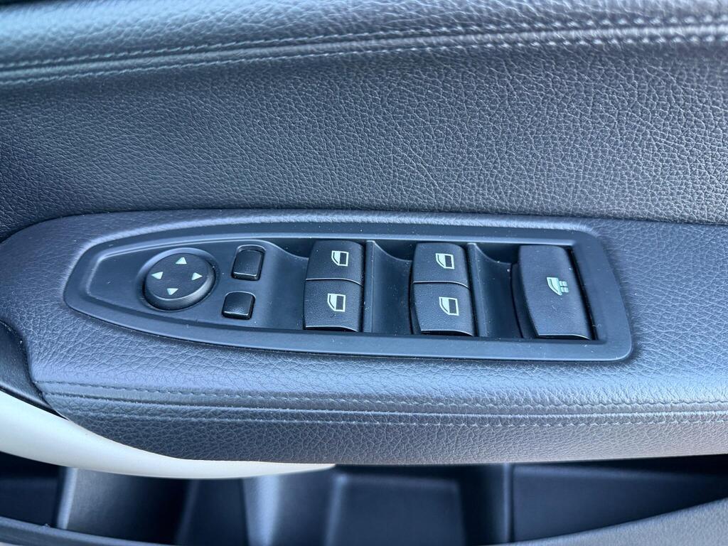 2015 BMW 2 Series thumbnail 26