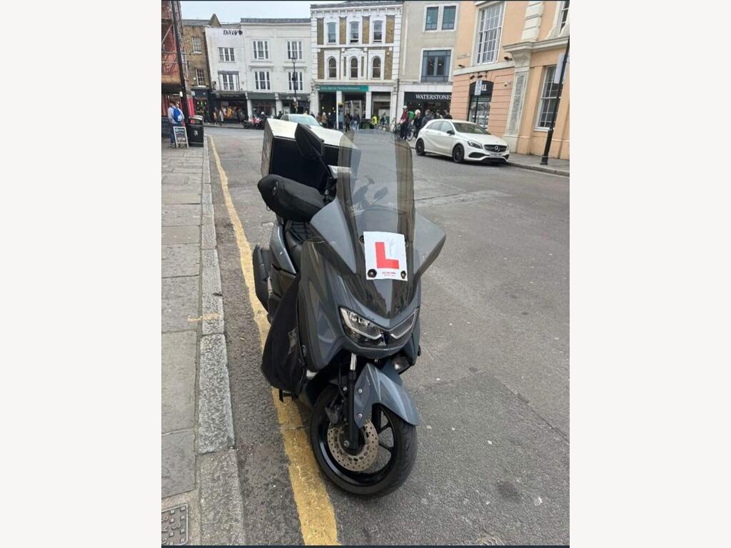 Yamaha NMAX 125