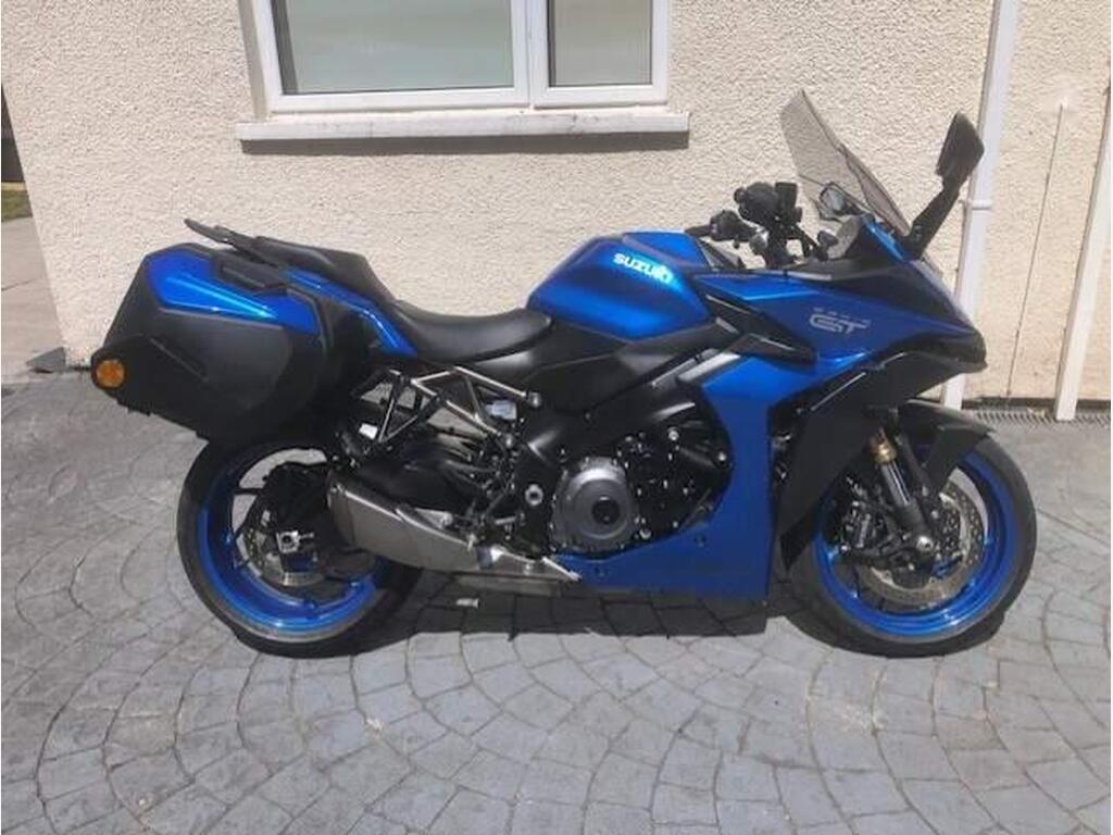 Suzuki GSX-S1000GT+