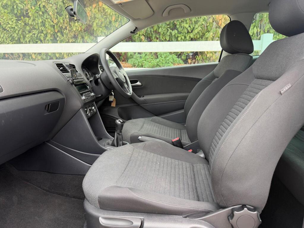 2012 Volkswagen Polo thumbnail 13