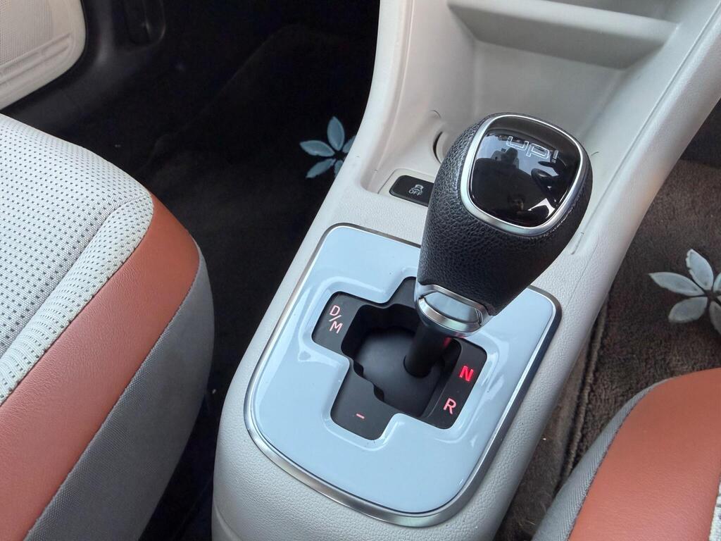 2013 Volkswagen up! thumbnail 15