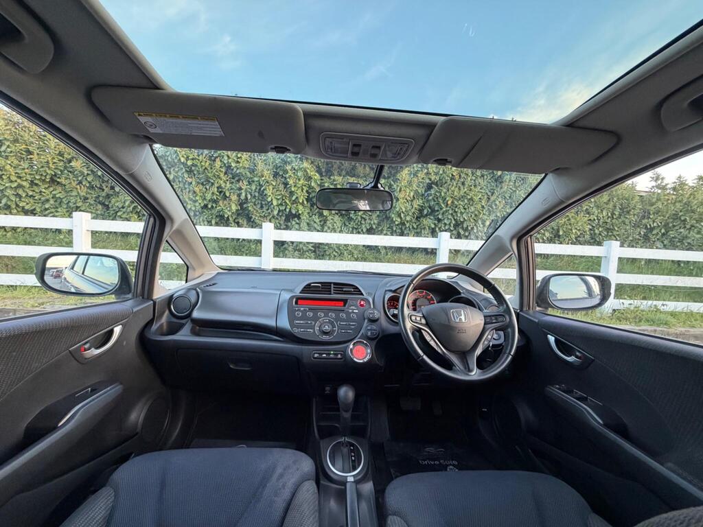 2012 Honda Jazz thumbnail 16