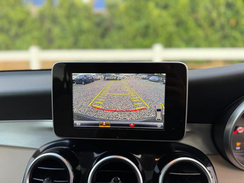 Mercedes-Benz GLC 2.1 GLC220d Sport (Premium) G-Tronic 4MATIC Euro 6 (s/s) 5dr thumbnail 33