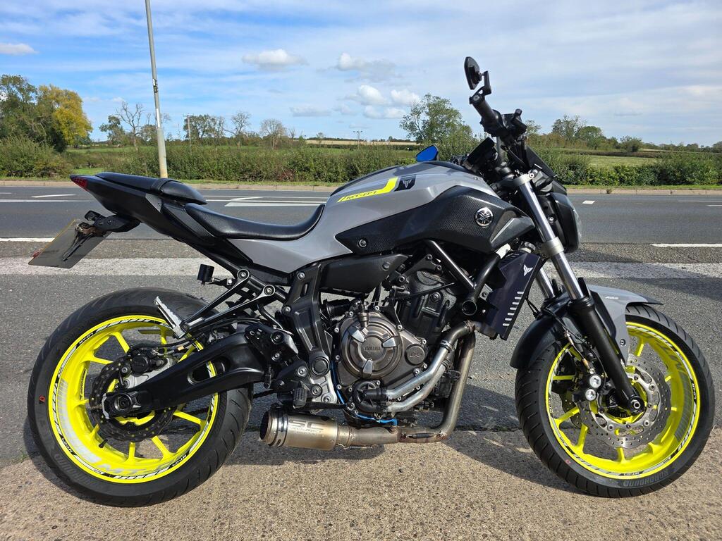 Yamaha MT-07 Naked 700 ABS