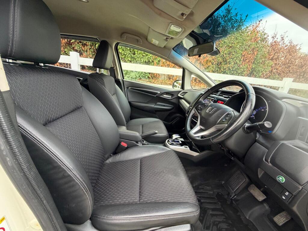 2014 Honda Jazz thumbnail 18