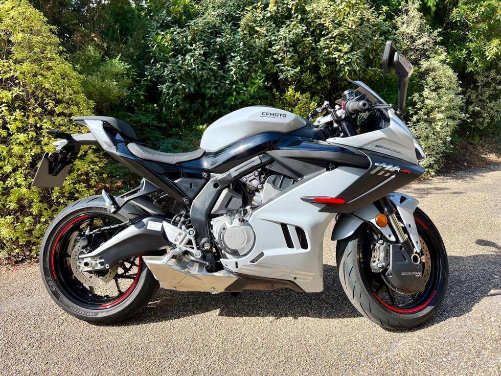 CFMOTO 675SR-R Super Sports 675 Euro 5