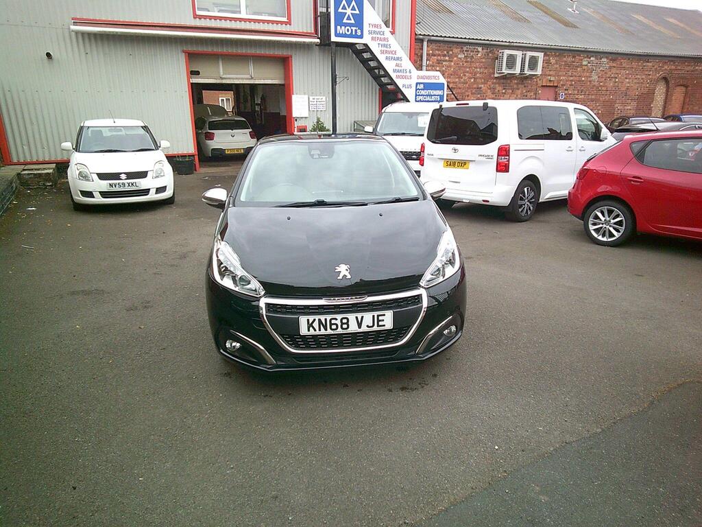 Peugeot 208 Hatchback 1.2 PureTech Tech Edition Euro 6 (s/s) 5dr