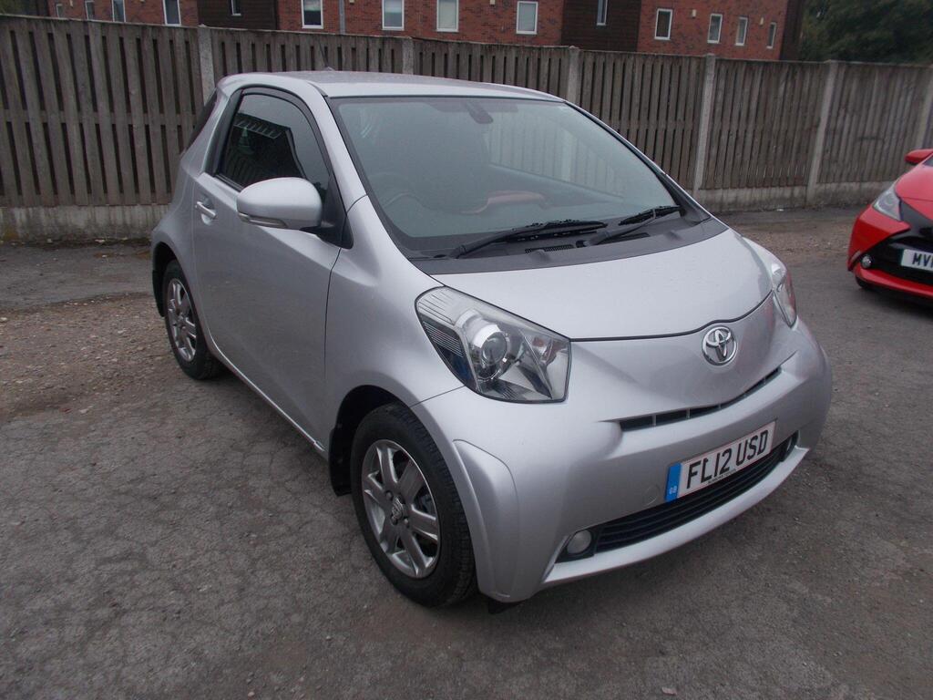 Toyota iQ Hatchback 1.0 VVT-i 2 Euro 5 3dr