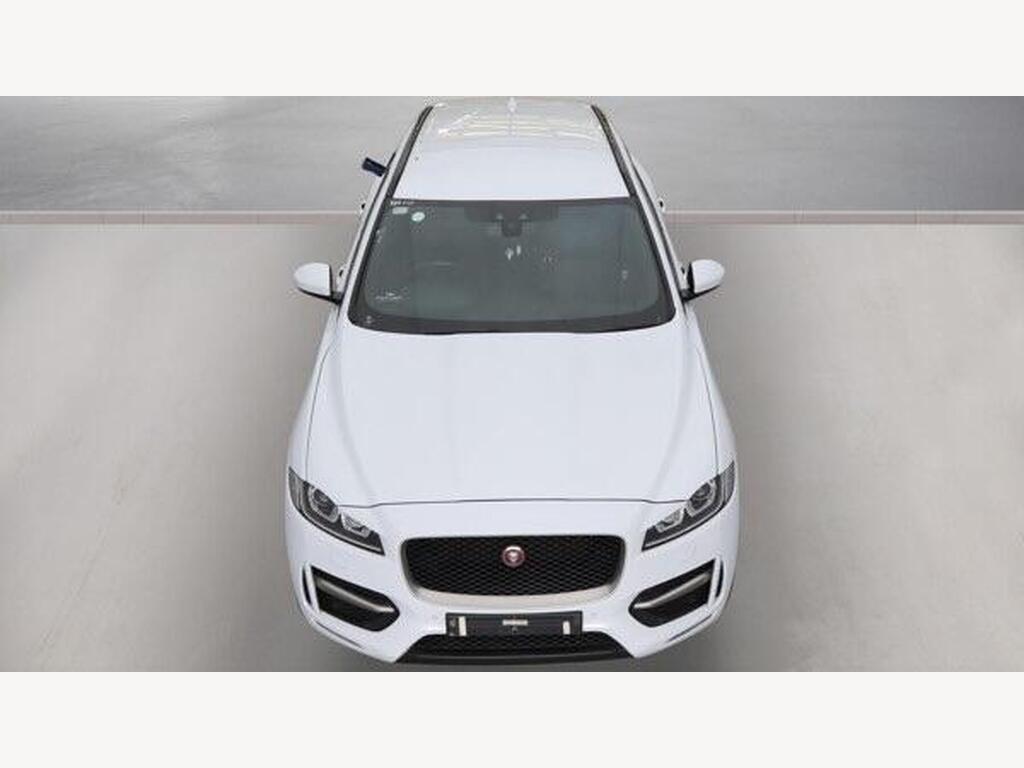 2017 Jaguar F-PACE thumbnail 2