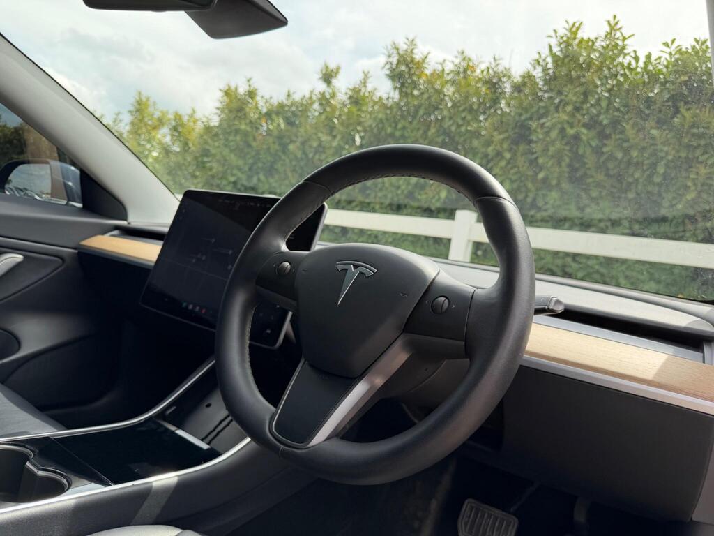 2020 Tesla Model 3 thumbnail 17