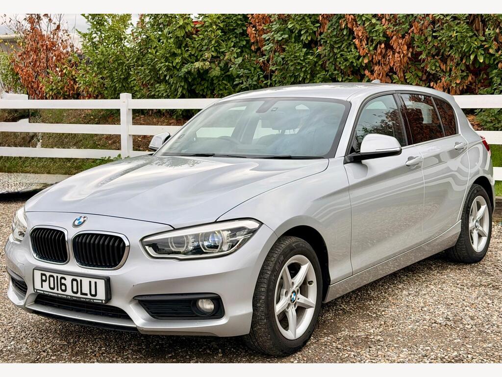 2016 BMW 1 Series thumbnail 16