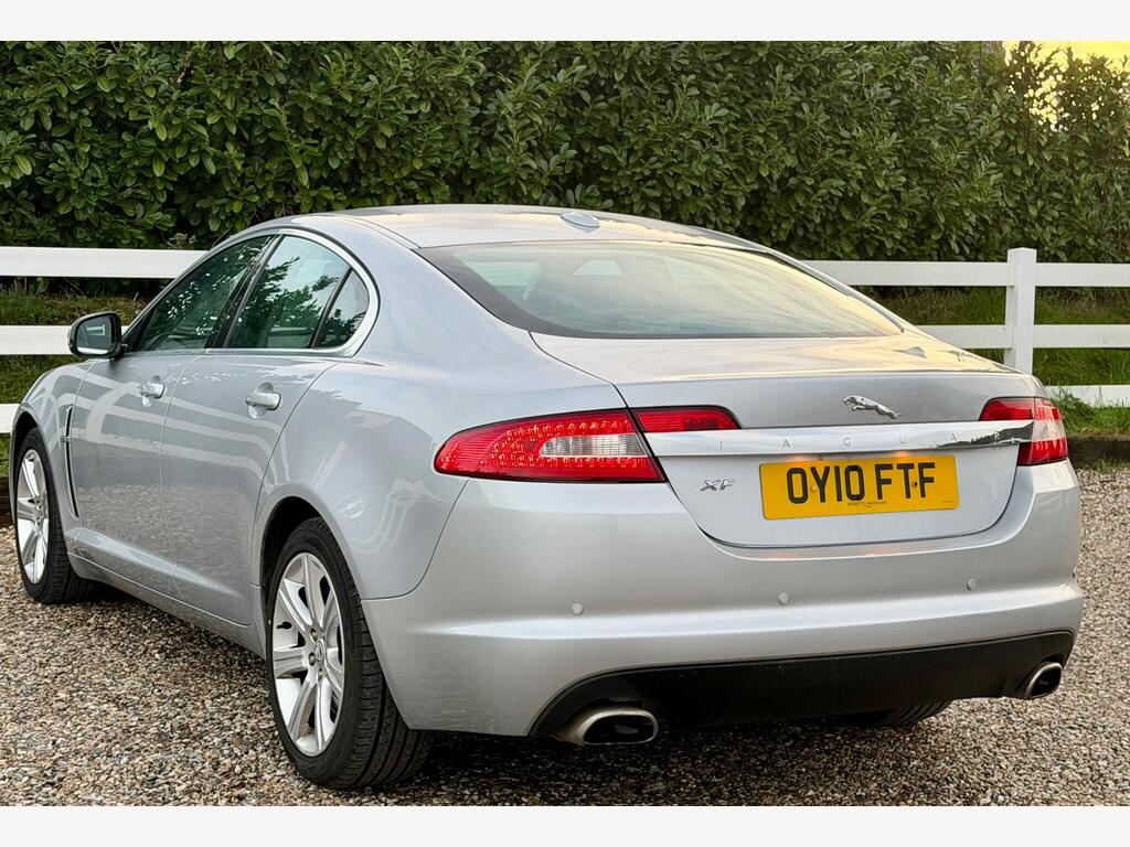 2010 Jaguar XF thumbnail 9