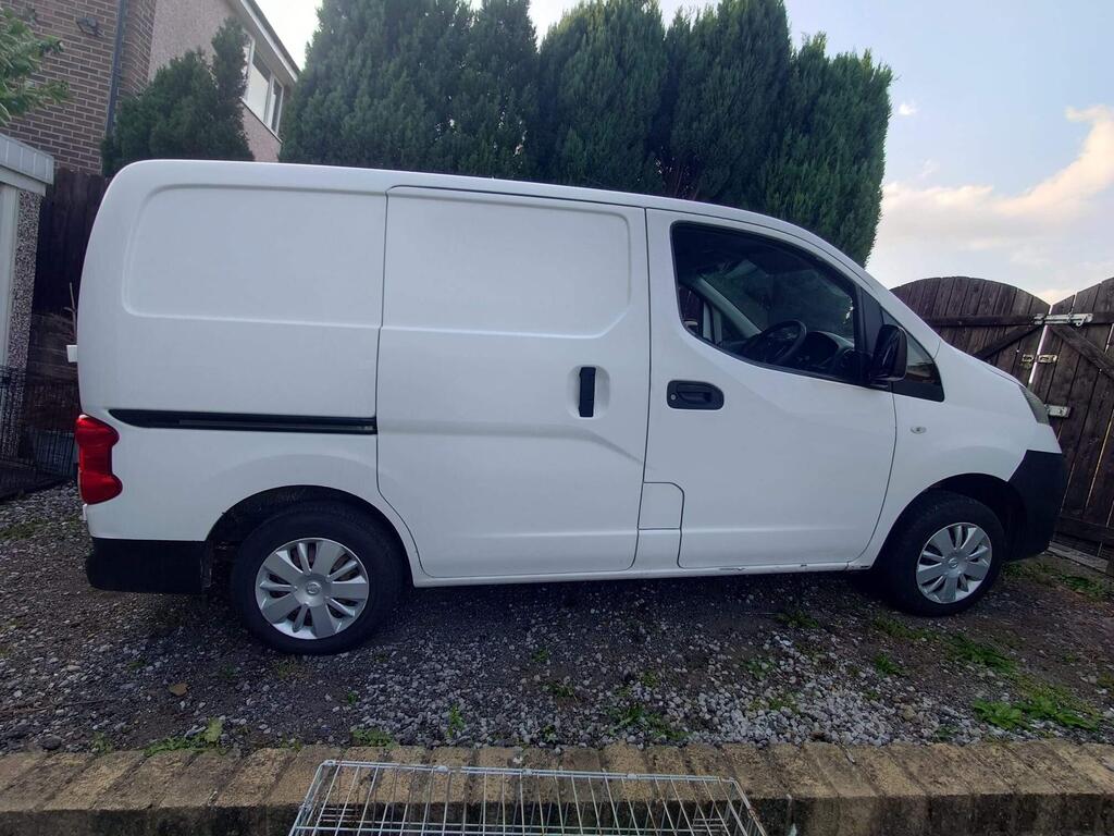 Nissan NV200