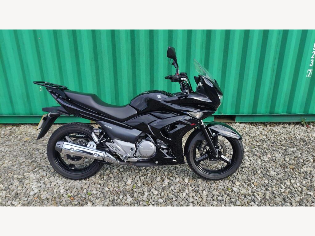Suzuki Inazuma 250