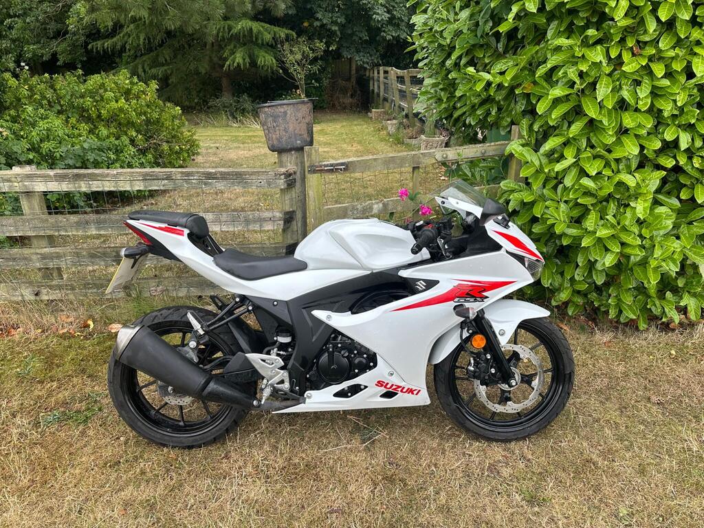 Suzuki GSX-R125