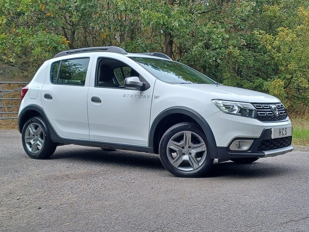 Dacia Sandero Stepway Hatchback 0.9 TCe Essential Euro 6 (s/s) 5dr