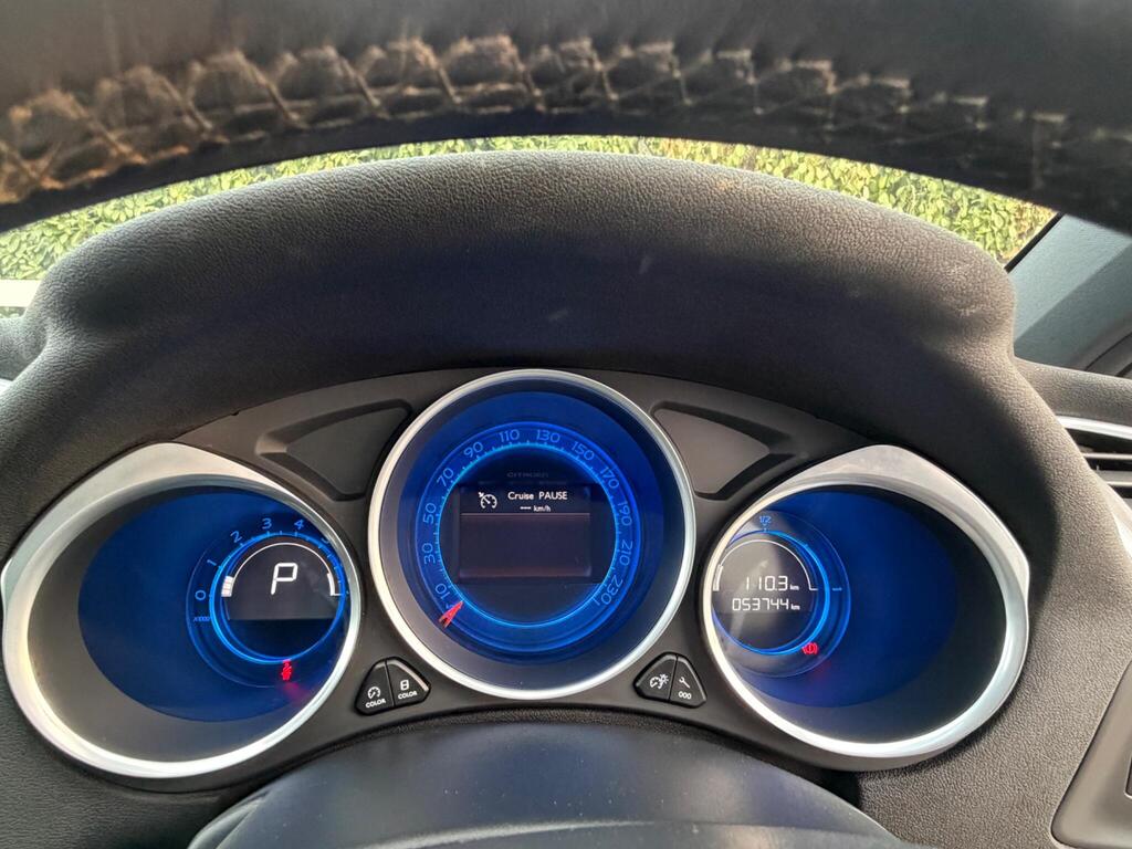 2015 Citroen DS4 thumbnail 31