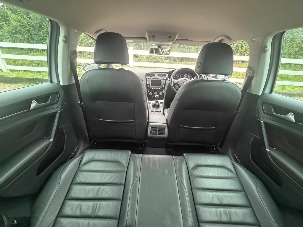 2016 Volkswagen Golf thumbnail 23