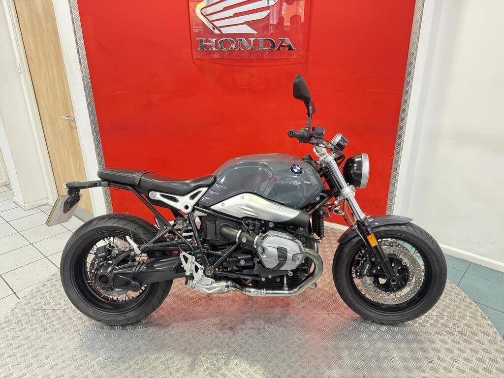 BMW R nineT Pure